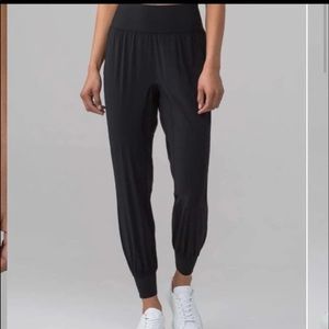 Lululemon athletica sun setter jogger sz 2